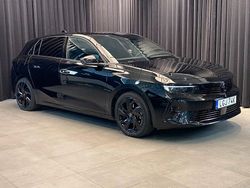 Svart Begagnad 2024 Opel Astra Halvkombi | 239 000 kr (Bra pris)