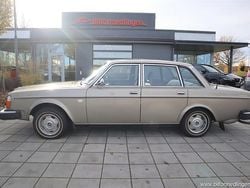 Grå krom Begagnad 1976 Volvo 264 Sedan | 74 900 kr