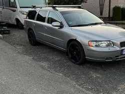 Silver Begagnad 2007 Volvo V70 Momentum Kombi | 45 000 kr (Lite dyr)
