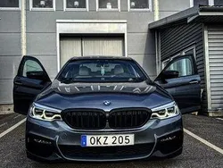 Blå Begagnad 2017 BMW 520 M Sport Sedan | 269 000 kr (Dyr)