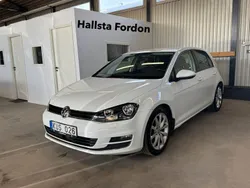 Vit Begagnad 2014 VW Golf VII Halvkombi | 147 900 kr (Lite dyr)