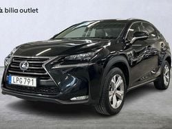 Svart Begagnad 2014 Lexus NX300h Executive Line SUV | 194 900 kr (Marknadspris)