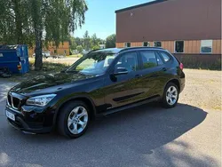Svart Begagnad 2015 BMW X1 Sport Line SUV | 119 000 kr (Bra pris)