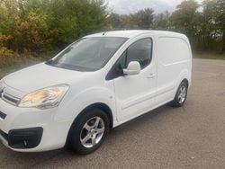 Vit Begagnad 2015 Citroën Berlingo Minibuss | 75 900 kr (Marknadspris)