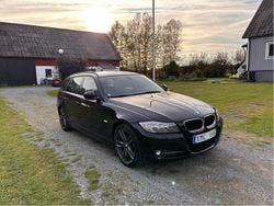 Svart Begagnad 2011 BMW 320 Comfort Edition Kombi | 55 000 kr (Bra pris)