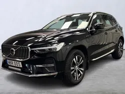 Svart Begagnad 2022 Volvo XC60 Core SUV | 405 000 kr (Superpris)