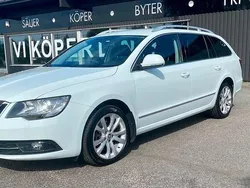 Vit Begagnad 2015 Skoda Superb Ambition Kombi | 149 900 kr (Superpris)