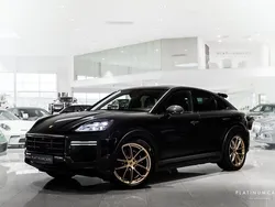 Okänd Begagnad 2024 Porsche Cayenne Turbo SUV | 2 249 000 kr