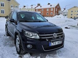 Blå Begagnad 2012 VW Tiguan Sportline SUV | 95 000 kr (Marknadspris)