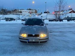 Silver Begagnad 2003 Skoda Octavia Tour Halvkombi | 13 900 kr (Bra pris)