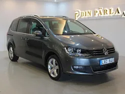 Grå Begagnad 2012 VW Sharan Minibuss | 109 900 kr (Marknadspris)