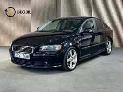 Röd Begagnad 2006 Volvo S40 Sedan | 57 400 kr