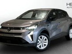 Grå Ny 2024 Renault Captur Evolution SUV | 274 900 kr (Marknadspris)