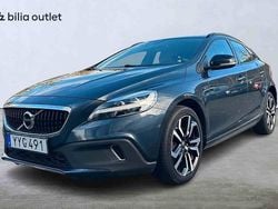 Blå Begagnad 2019 Volvo V40 CC Kombi | 219 900 kr (Marknadspris)