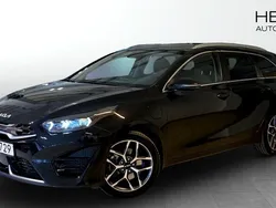 Svart (black) Begagnad 2022 Kia Ceed Sportswagon 2 Kombi | 269 900 kr (Marknadspris)