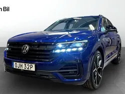 Mörkblå Begagnad 2020 VW Touareg R SUV | 579 900 kr (Bra pris)