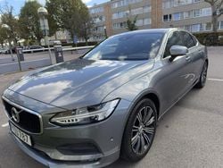 Grå Begagnad 2018 Volvo S90 Momentum Sedan | 225 000 kr (Marknadspris)