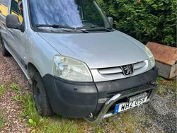 Grå Begagnad 2004 Peugeot Partner Minibuss | 17 000 kr (Lite dyr)
