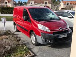 Röd Begagnad 2010 Citroën Jumpy Minibuss | 50 000 kr (Lite dyr)