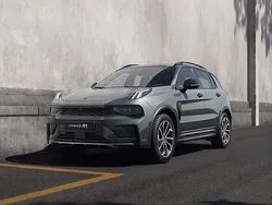 Ny 2025 Lynk & Co 01 SUV | 449 995 kr