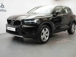 Svart Begagnad 2022 Volvo XC40 SUV | 259 900 kr