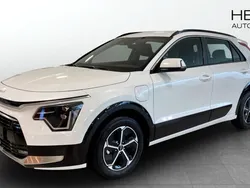 Vit (white) Ny 2025 Kia Niro SUV | 360 000 kr