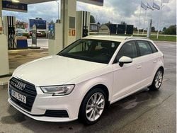 Vit Begagnad 2017 Audi A3 Sportback Comfort Halvkombi | 150 000 kr (Marknadspris)