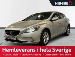 Silver Begagnad 2016 Volvo V40 Momentum Kombi | 154 900 kr (Marknadspris)
