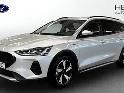 Grå (silver) Begagnad 2022 Ford Focus Active Kombi | 194 900 kr (Superpris)