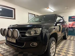 Svart Begagnad 2014 VW Amarok Highline Pickup | 164 900 kr (Marknadspris)