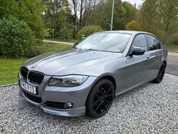 Grå Begagnad 2009 BMW 320 Comfort Edition Sedan | 78 000 kr (Marknadspris)