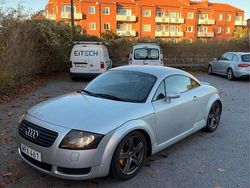 Silver Begagnad 2001 Audi TT Sportkupé | 58 000 kr (Marknadspris)