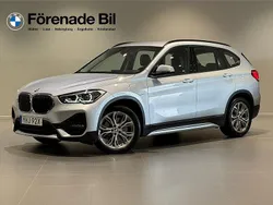Silver Begagnad 2021 BMW X1 Sport Line SUV | 299 000 kr (Marknadspris)