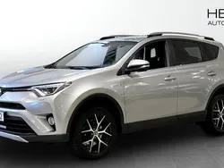 Silver Begagnad 2017 Toyota RAV4 Hybrid SUV | 259 900 kr (Marknadspris)