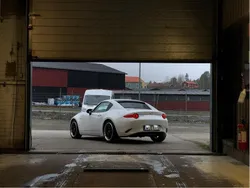 Vit Begagnad 2018 Mazda MX5 Cab | 230 000 kr (Superpris)