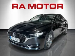 Svart Begagnad 2019 Mazda 3 Sedan | 209 900 kr (Bra pris)