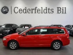 Röd Begagnad 2015 Volvo V70 Momentum Kombi | 129 900 kr (Marknadspris)