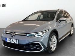 Grå Begagnad 2022 VW Golf Alltrack Kombi | 349 900 kr (Lite dyr)