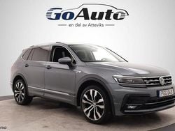 Grå Begagnad 2018 VW Tiguan Allspace R-line SUV | 259 500 kr (Marknadspris)
