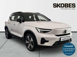 Vit Begagnad 2023 Volvo XC40 Core SUV | 344 900 kr
