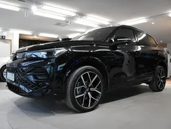 Svart Begagnad 2025 VW Tiguan R-line Edition SUV | 591 000 kr