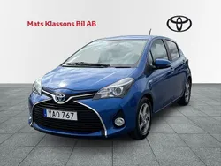 Blå Begagnad 2015 Toyota Yaris Hybrid Edition Halvkombi | 124 000 kr (Marknadspris)