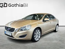 Ljusbrun Begagnad 2011 Volvo S60 Summum Sedan | 89 900 kr (Marknadspris)