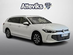 Vit Begagnad 2024 VW Passat Business Kombi | 338 900 kr (Lite dyr)