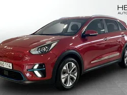 Röd (red) Begagnad 2022 Kia e-Niro 3 SUV | 269 900 kr (Marknadspris)