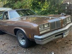 Begagnad 1976 Oldsmobile Supreme Sedan | 55 000 kr