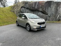 Grå Begagnad 2018 Kia Venga Halvkombi | 132 900 kr (Marknadspris)