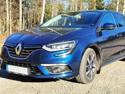 Blå Begagnad 2016 Renault Mégane IV Bose Edition Halvkombi | 99 000 kr (Marknadspris)