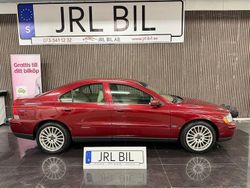 Röd Begagnad 2005 Volvo S60 Sedan | 32 900 kr (Marknadspris)