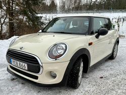White pepper Begagnad 2016 Mini ONE Halvkombi | 96 700 kr (Marknadspris)